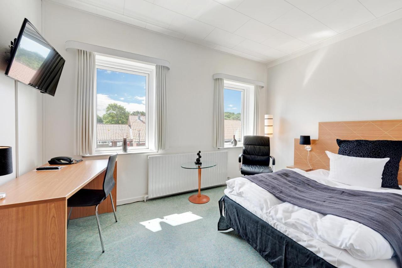 Hotel Jernbanegade Kibæk Εξωτερικό φωτογραφία